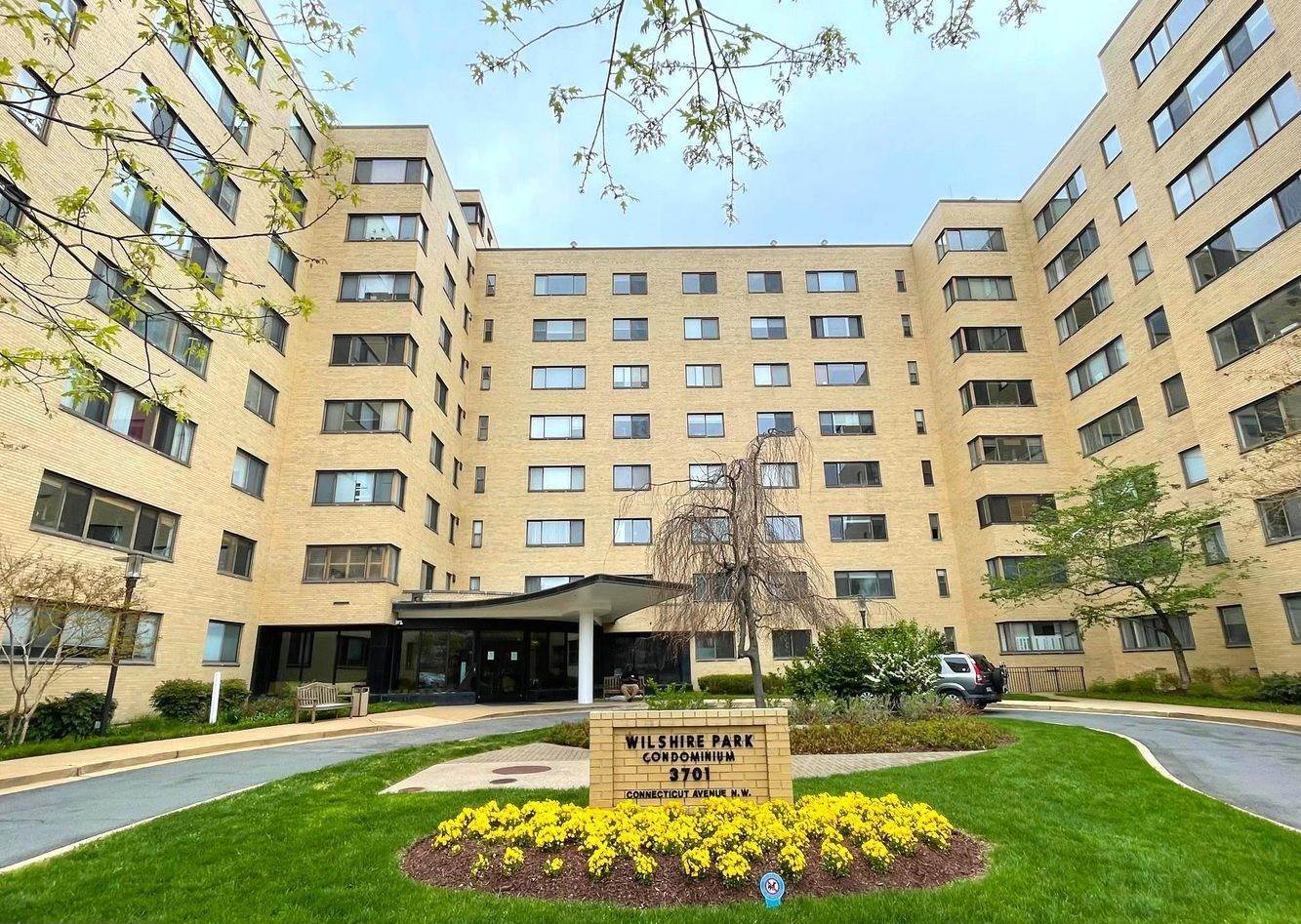 Wilshire Park Condominiums xây dựng tại Cleveland Park, District Of Columbia