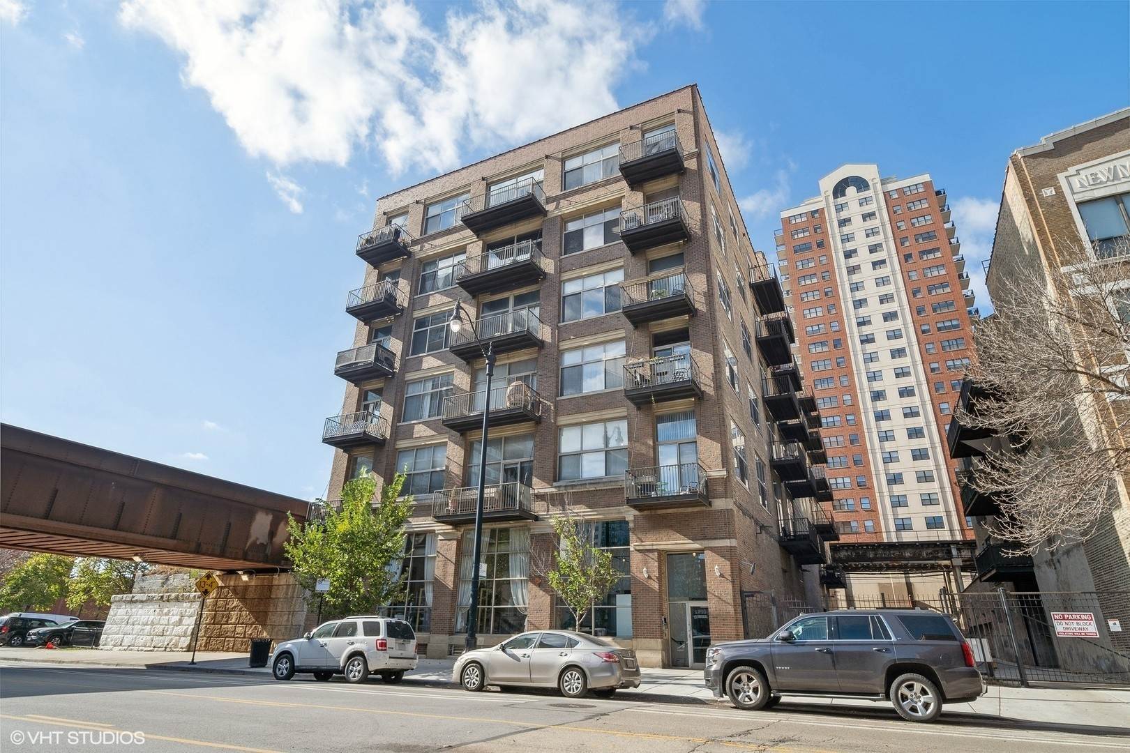Single Family for Sale at South Loop, Chicago, IL 60605