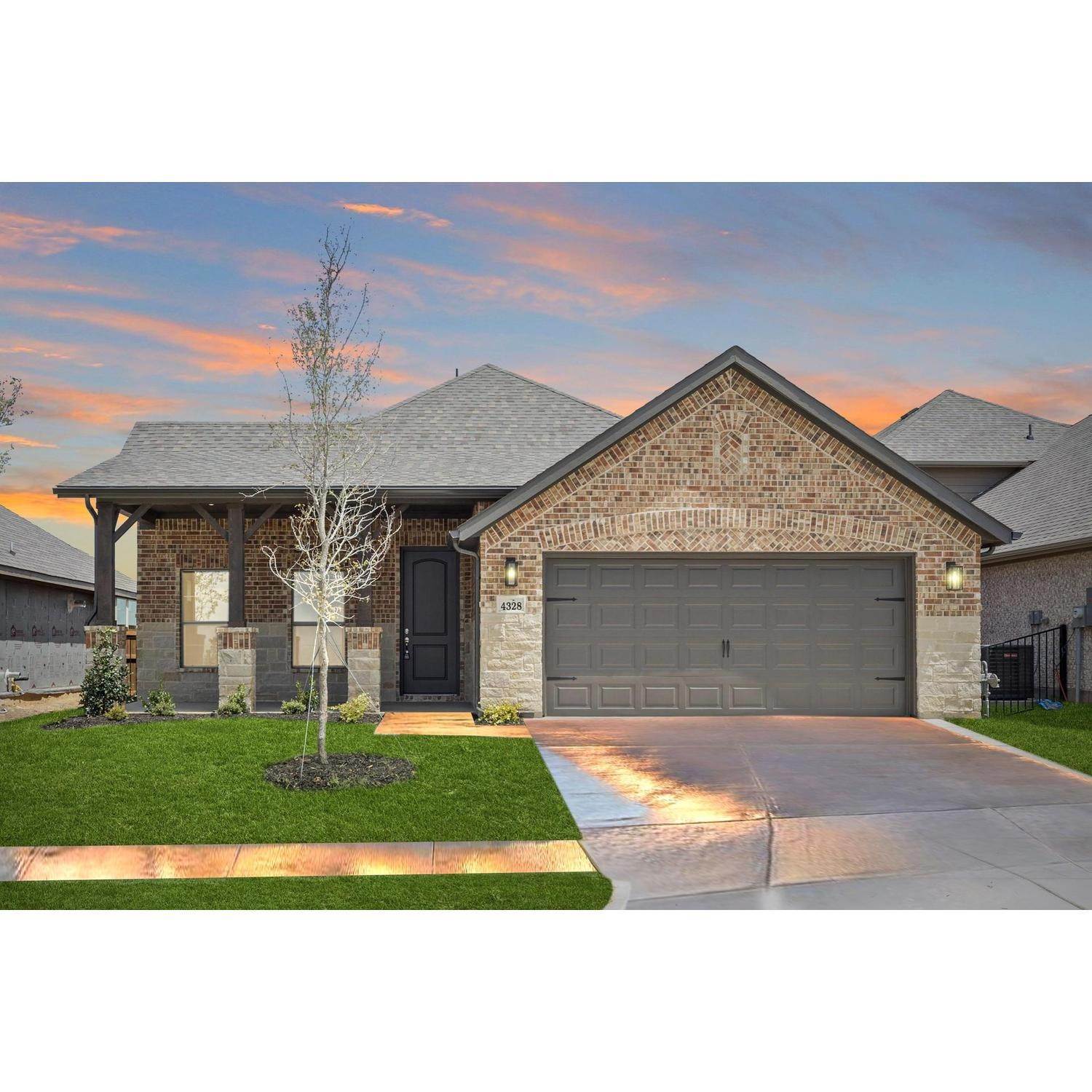 Single Family for Sale at Joshua, TX 76058