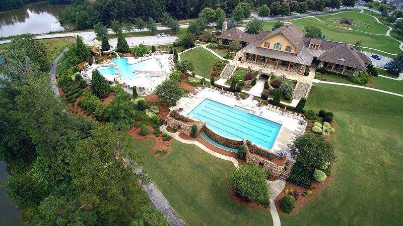 9. The Retreat at Sterling on the Lake 48' κτίριο σε 6828 Bungalow Road, Flowery Branch, GA 30542