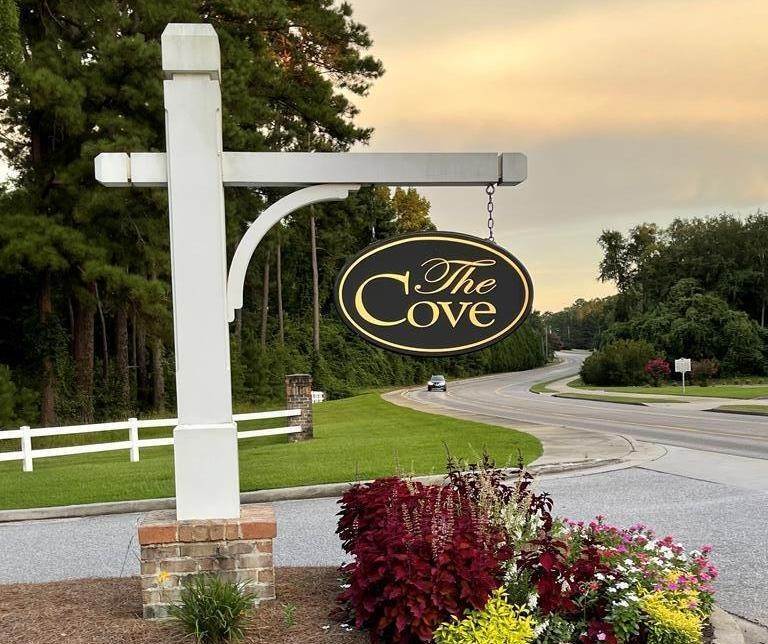 The Cove κτίριο σε 2390 Topsail Drive, Sumter, SC 29150