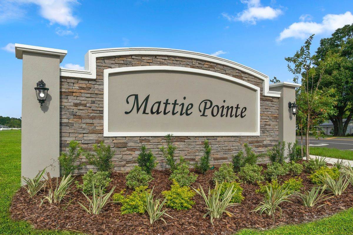 gebouw op 1008 Mattie Pointe Way, Auburndale, FL 33823