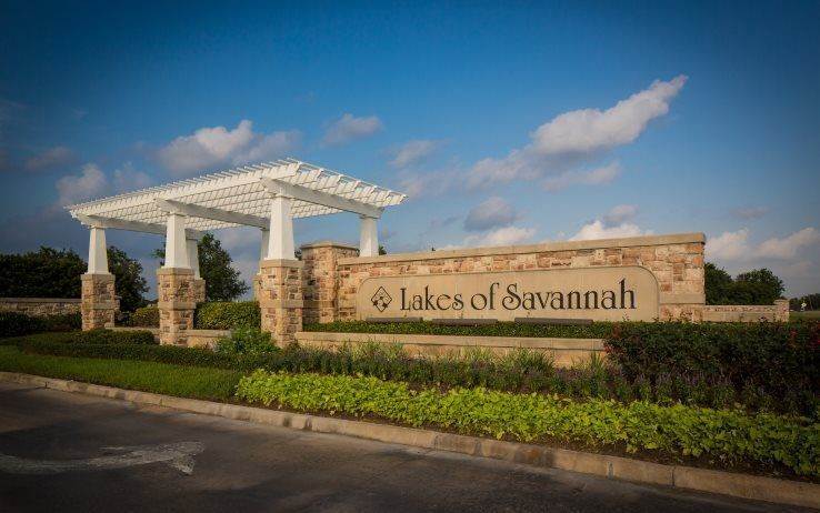 15. Lakes Of Savannah - Colonial & Cottage Collections建于 14406 Andover Birch Drive, Rosharon, TX 77583