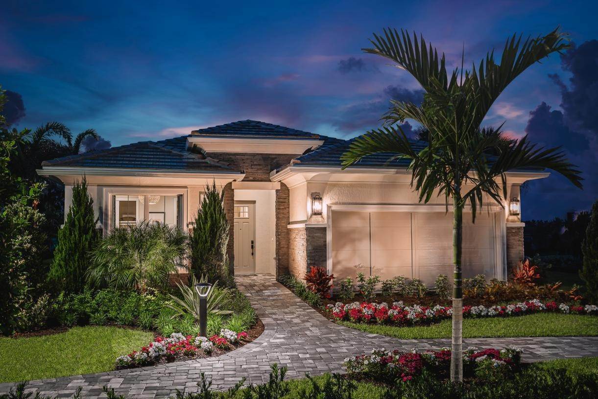 6. Regency at Avenir - Palms Collection xây dựng tại 9373 Crestview Cir, Palm Beach Gardens, FL 33412